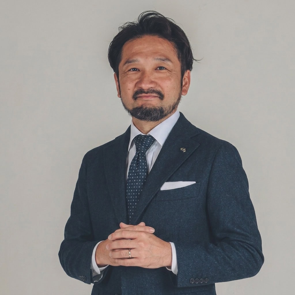 AKITOSHI 平尾